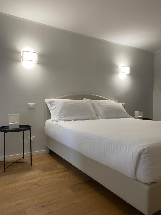 Santantonio Suite, Porta Susa Apartment *